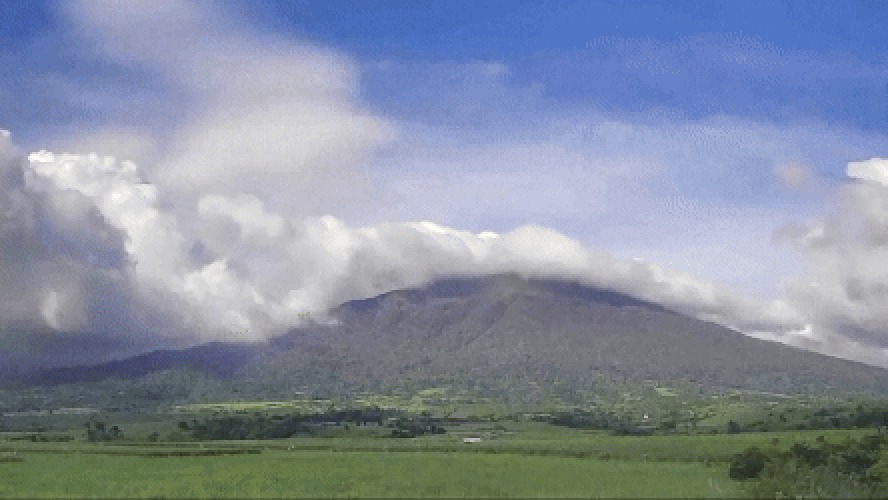 Erupção de vulcão nas Filipinas 