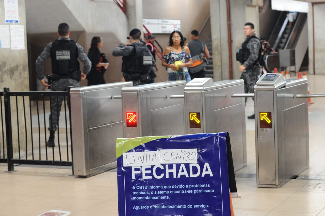 Linha Centro do Metrô do Recife está fechada desde às 12h30, desta quinta-feira (12)