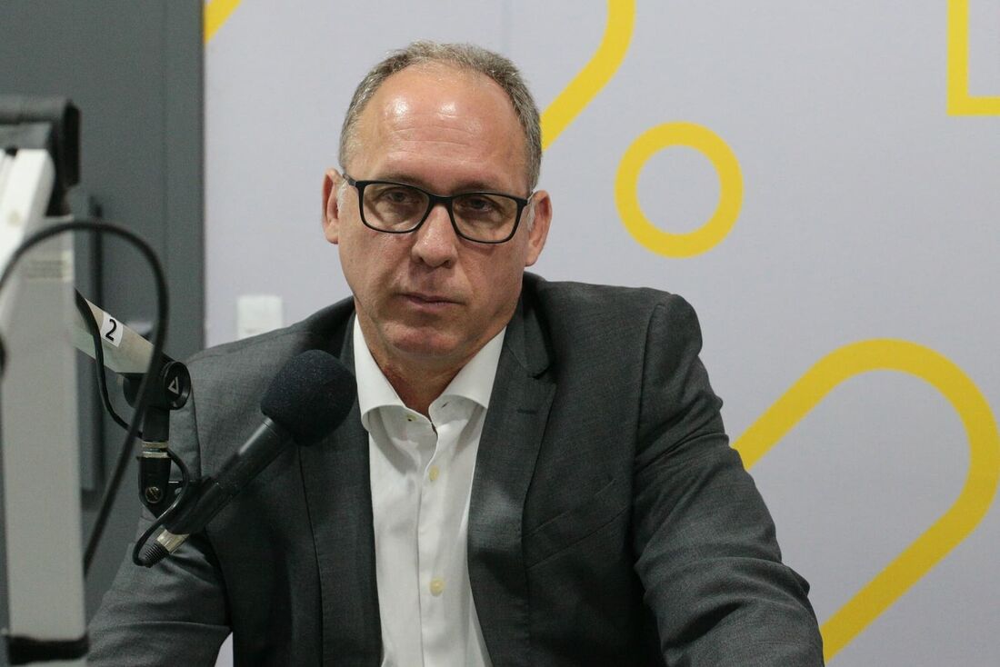 O secretário de Defesa Social de Pernambuco, Alessandro Carvalho, é a favor do uso de câmeras corporais pela polícia