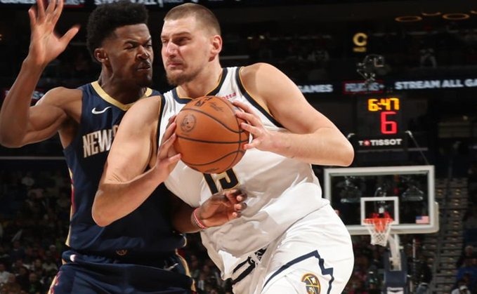 Jokic em ação pelo Denver Nuggets