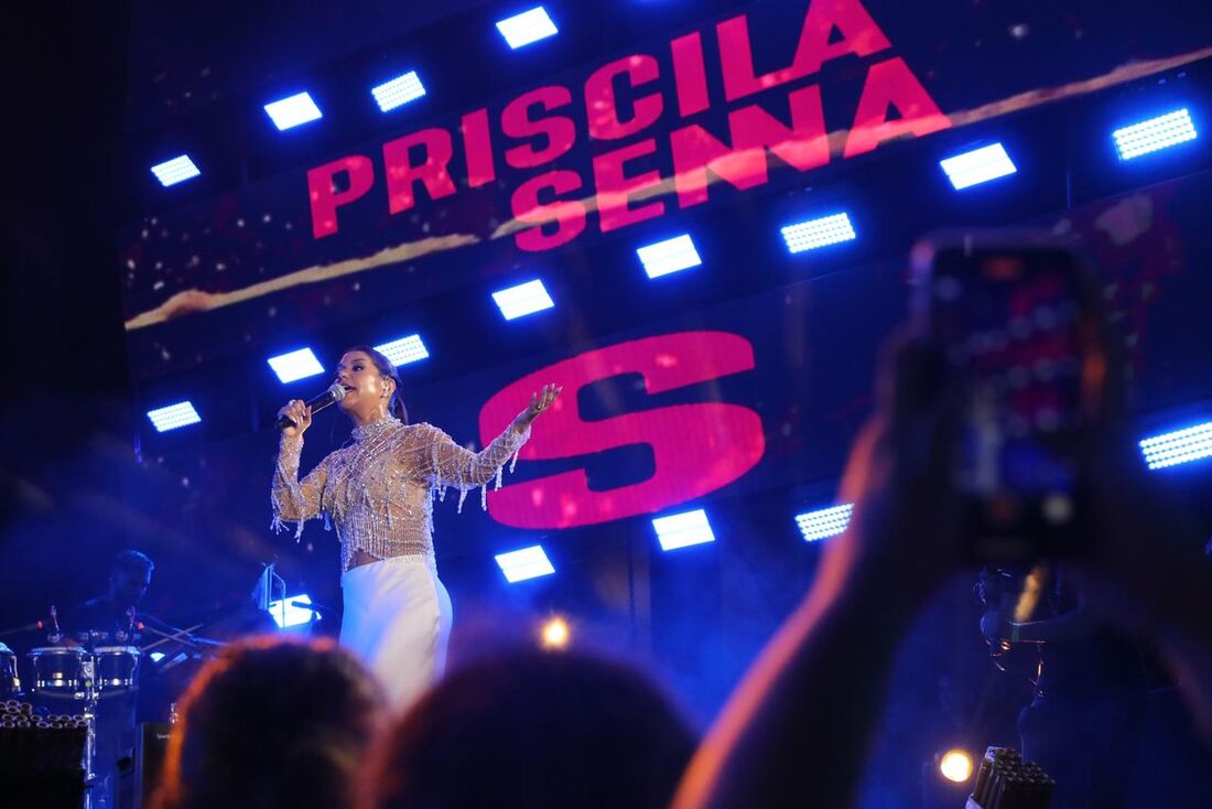 Priscila Senna no show da Virada Recife 2025