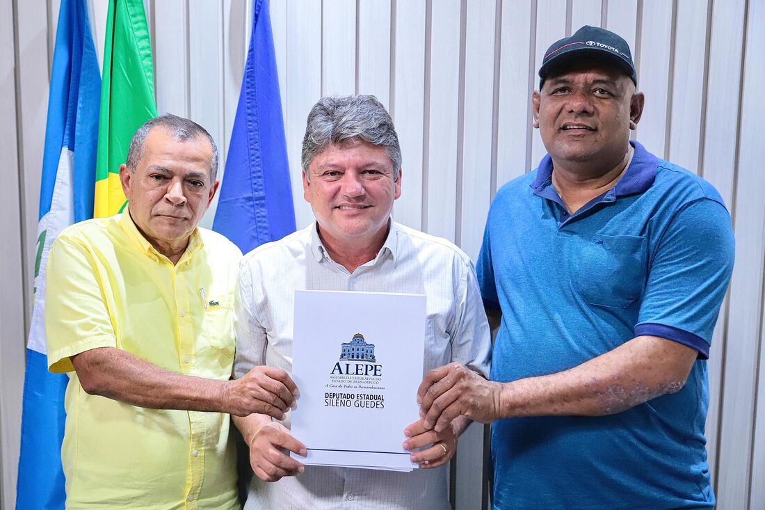 Sileno Guedes anuncia R$ 900 mil em emendas parlamentares para Água Preta