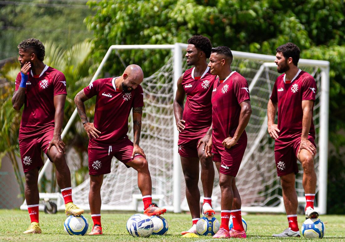 Treino do Náutico no CT Wilson Campos