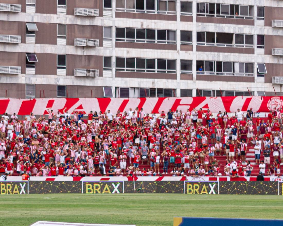 Torcida do Náutico nos Aflitos