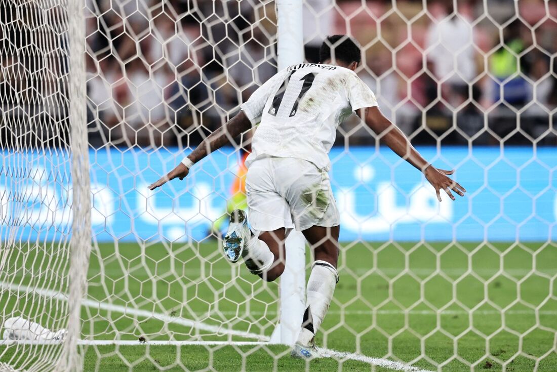 Rodrygo celebra gol que decretou vitória do Real Madrid sobre o Mallorca