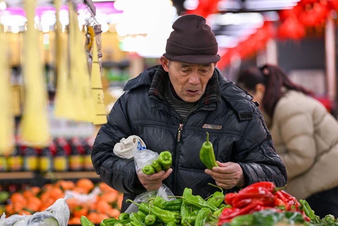 A China registrou uma das taxas mais lentas de crescimento econômico em décadas no ano passado, mostraram dados em 17 de janeiro