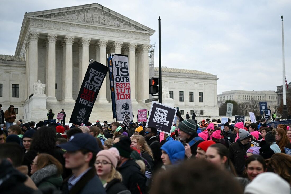 Passeata anual antiaborto em Washington reúne milhares de manifestantes