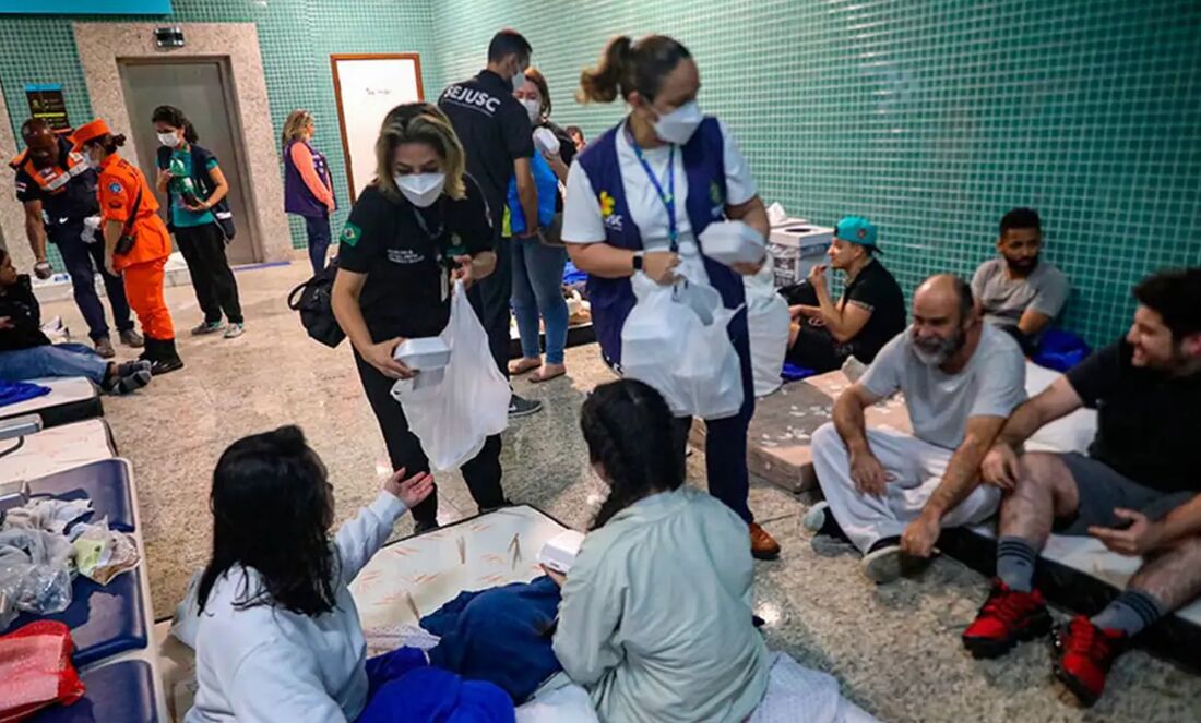 De acordo com a ministra dos Direitos Humanos, Macaé Evaristo, a gestão federal irá instalar um posto de acolhimento humanitário no Aeroporto de Confins