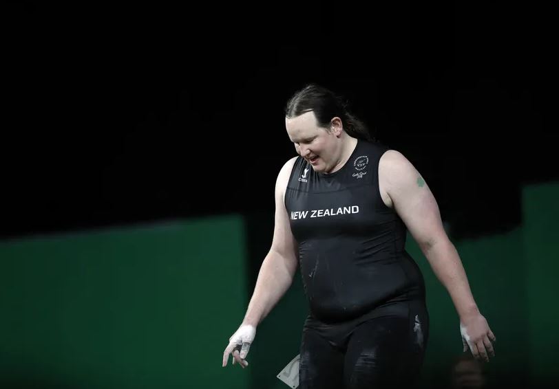 Laurel Hubbard foi a primeira atleta trans a conquistar uma vaga em olimpíadas 