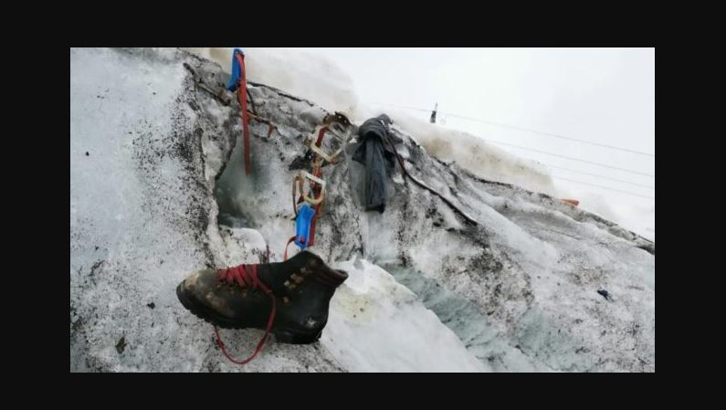 Mudanças climáticas aceleraram o derretimento das geleiras, fazendo com que o gelo liberasse os corpos dos alpinistas que estavam presos nele há anos