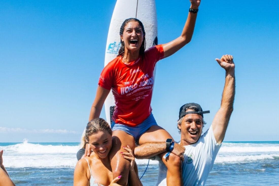 Luana Silva venceu o Mundial Júnior de Surfe