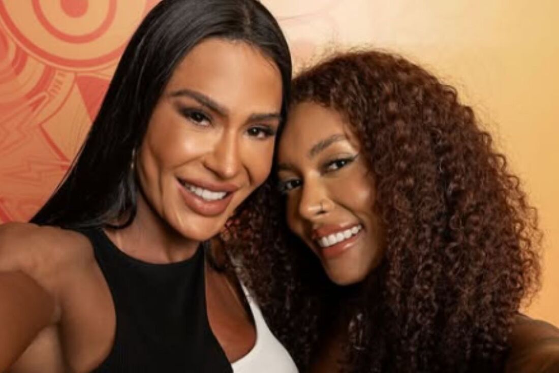 Gracyanne Barbosa e sua irmã Giovanna foram a terceira dupla do Camarote do BBB 25