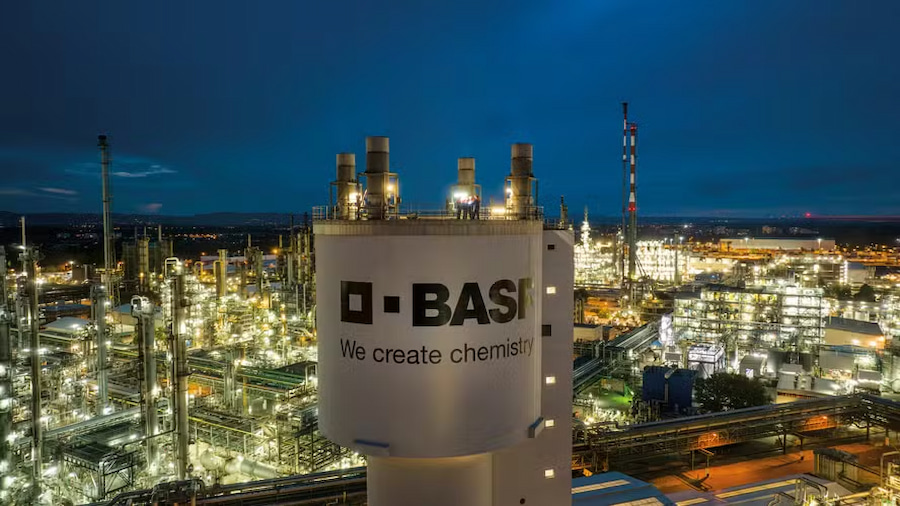 A Basf anunciou ter concluído uma rodada de captação de R$ 800 milhões em sua terceira emissão de um Fundo de Investimento em Direitos Creditórios (FIDC)