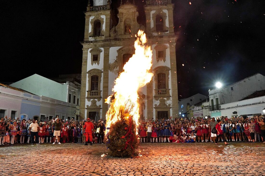 Queima da Lapinha, no Pátio de São Pedro