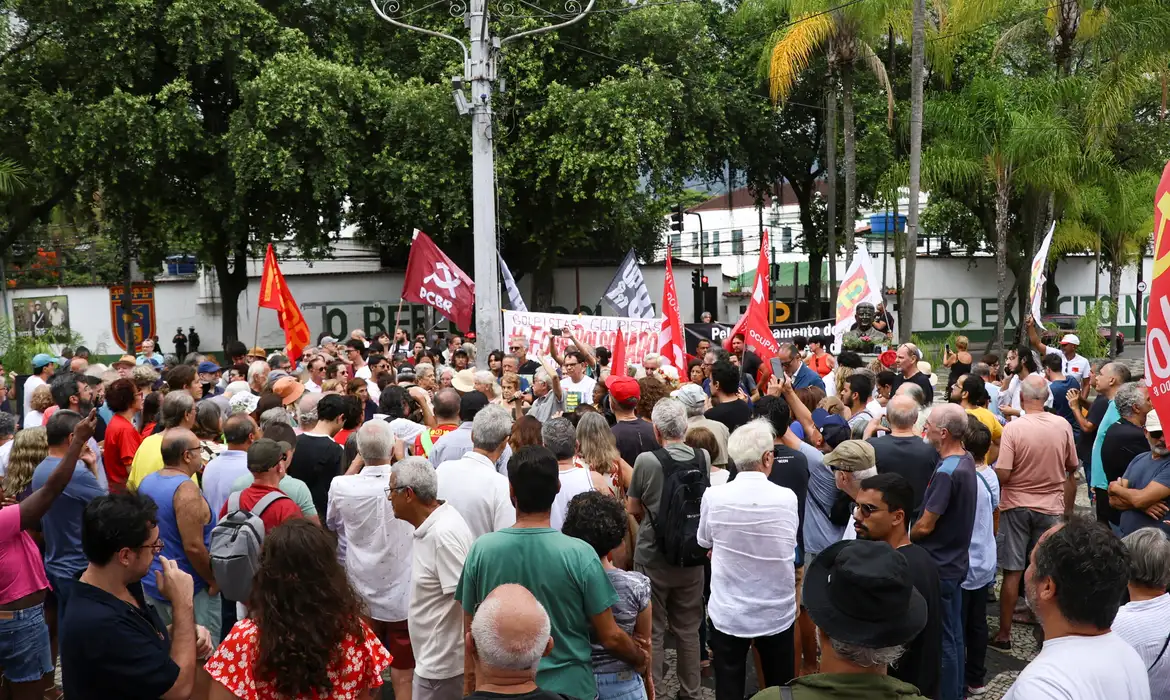 Ato pede tombamento do quartel da Polícia do Exército, na Tijuca, usado para tortura e morte durante a ditadura militar. 