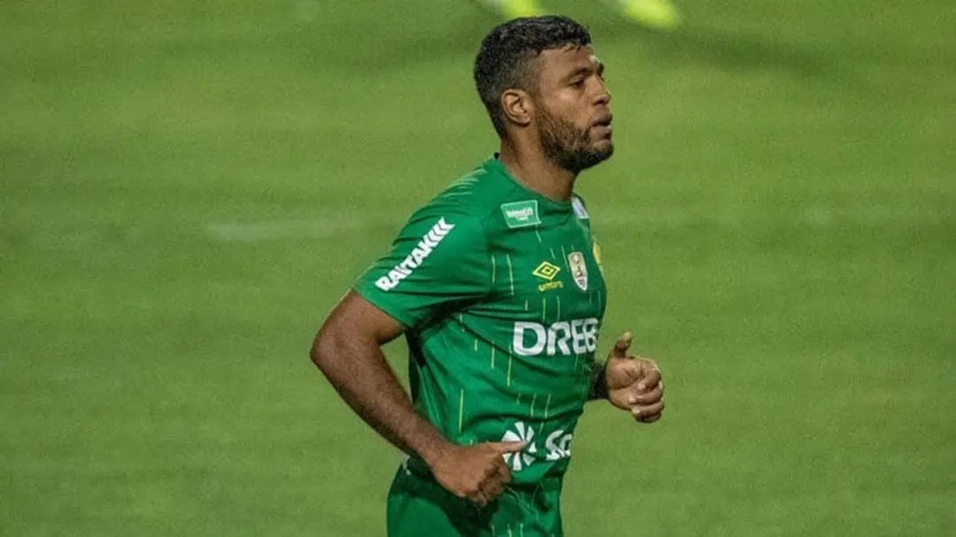 Auremir, volante da Chapecoense