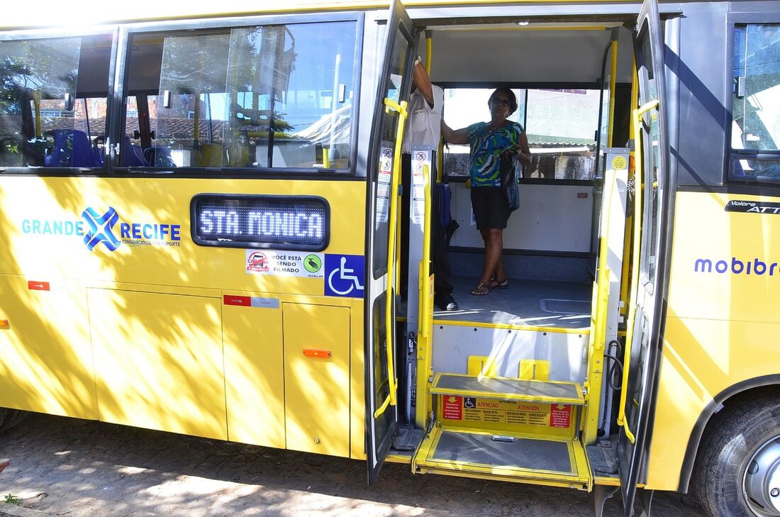 Transporte público intramunicipal em Camaragibe