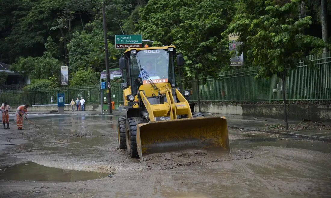 Governo do Rio anuncia R$ 8 bilhões para enfrentamento de temporais