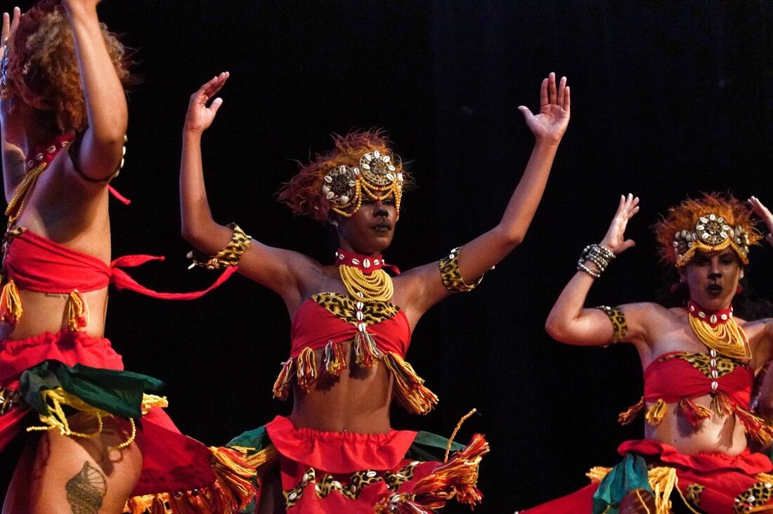 Balé da Cultura Negra do Recife (Bacnaré) 