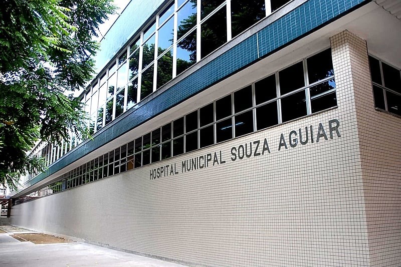 Rio teve recorde de 26 crianças baleadas no último ano; Mirella passou por cirurgia no Hospital Souza Aguiar - Prefeitura do Rio
