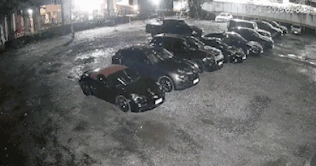 Ladrão pula muro de estacionamento de SP e leva Porsche avaliada em R$ 3 milhões