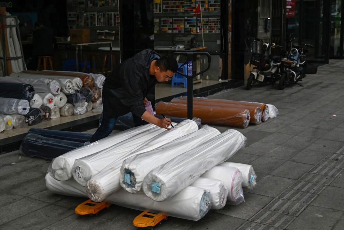 Centro industrial chinês sofre impacto devido às tarifas dos EUA