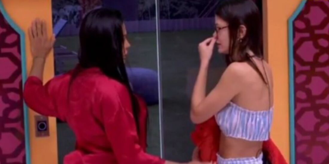 Gracyanne Barbosa pediu para Vitória Strada não expor a situação