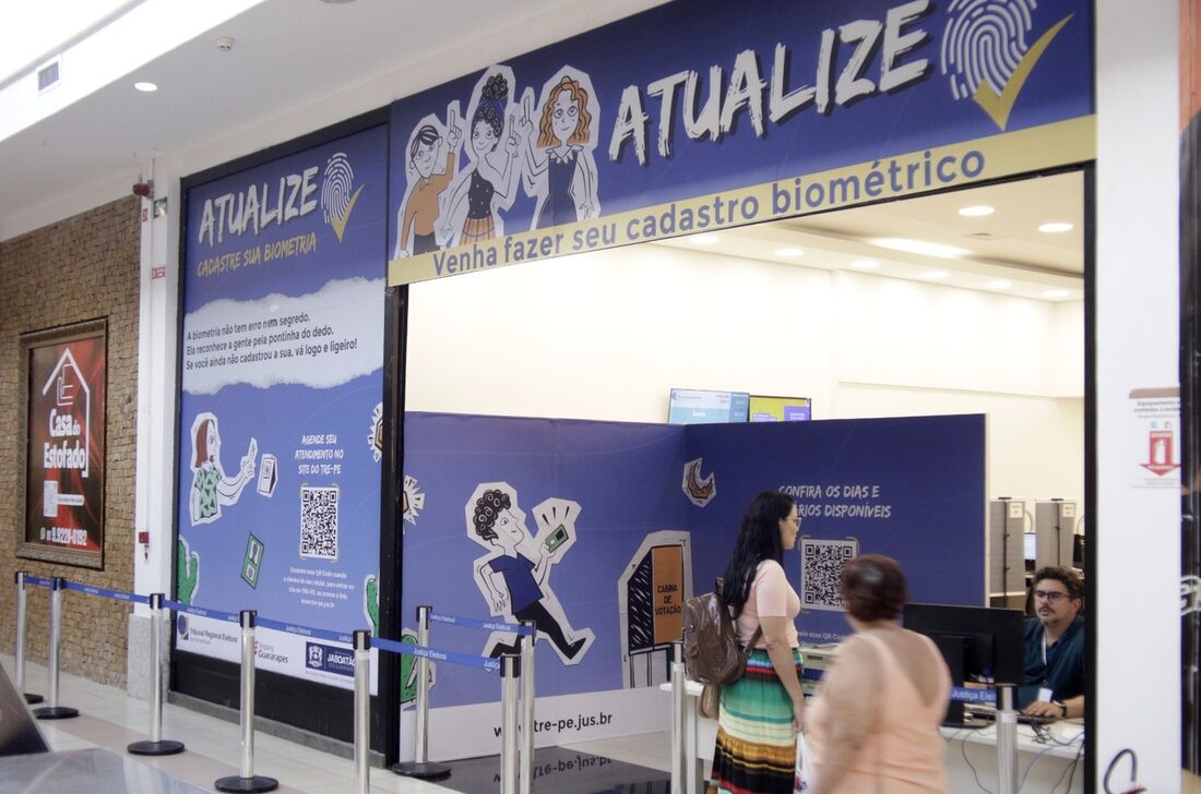 Posto de atendimento do TRE-PE no Shopping Guararapes, em Jaboatão dos Guararapes