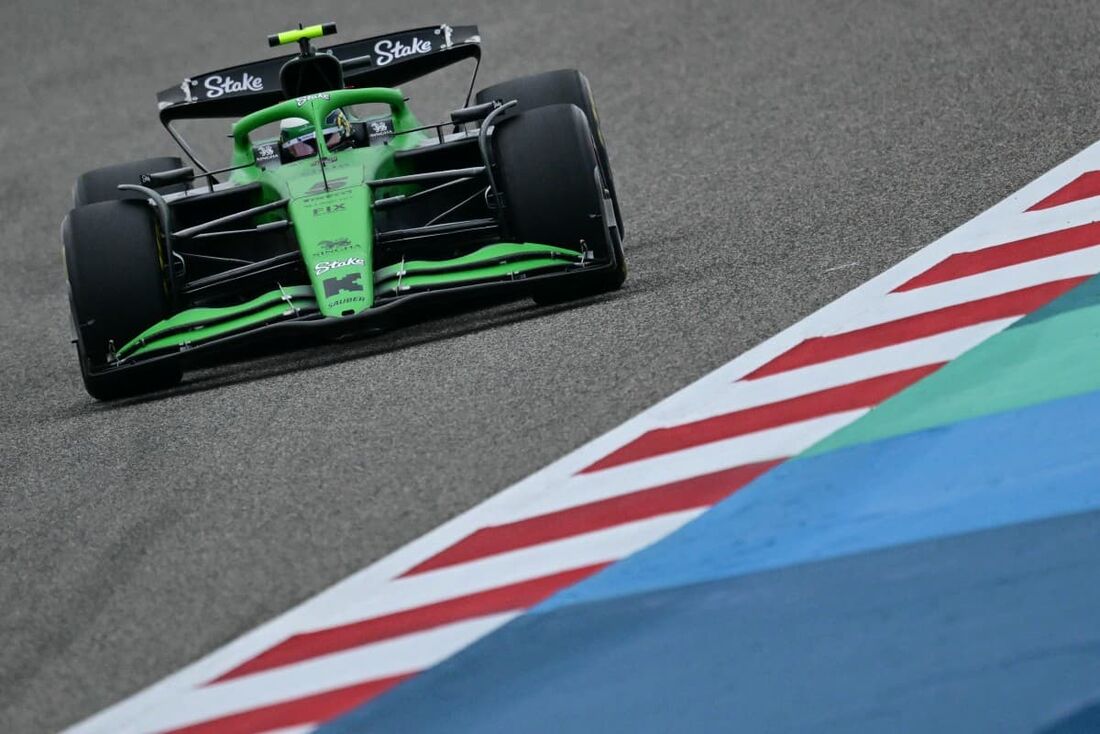 Gabriel Bortoleto terminou primeiro treino com o 12º melhor tempo