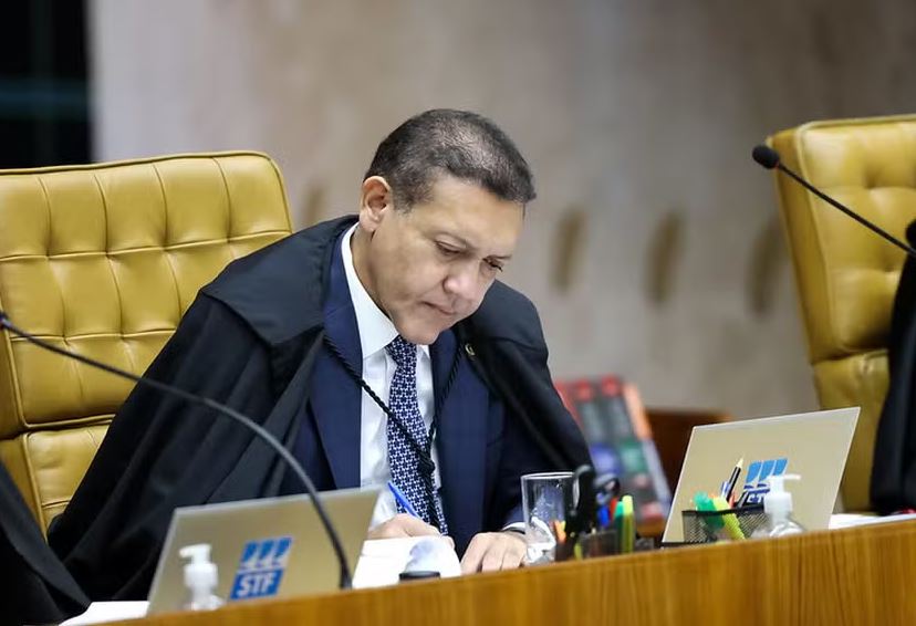 O ministro Nunes Marques, durante sessão do STF 