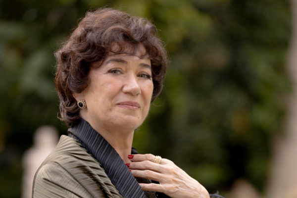 Lilia Cabral como a vilã Maristela na novela 'Garota do momento'