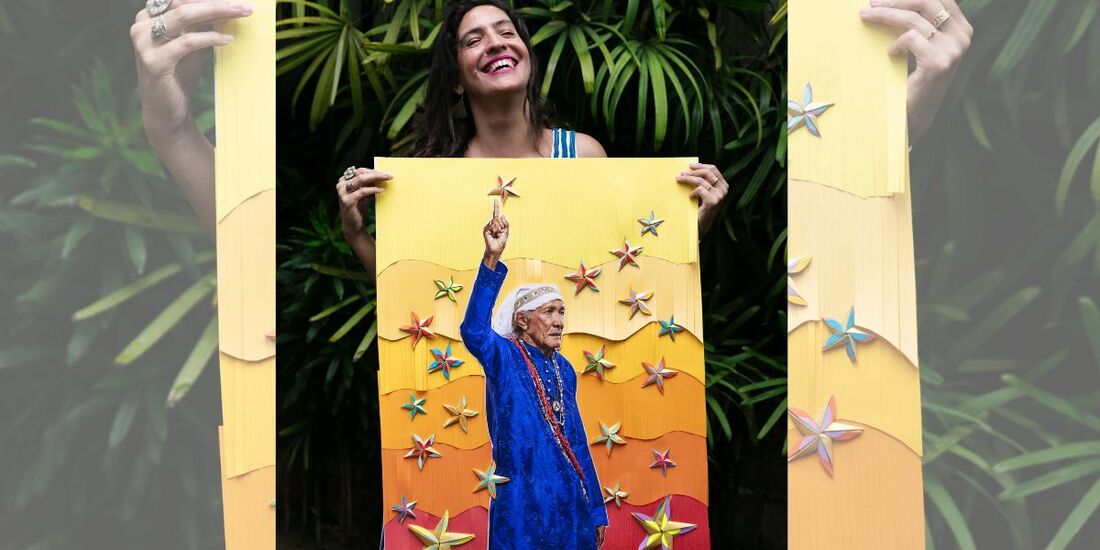 A artista visual Andrea Tom e uma das suas peças exclusivas