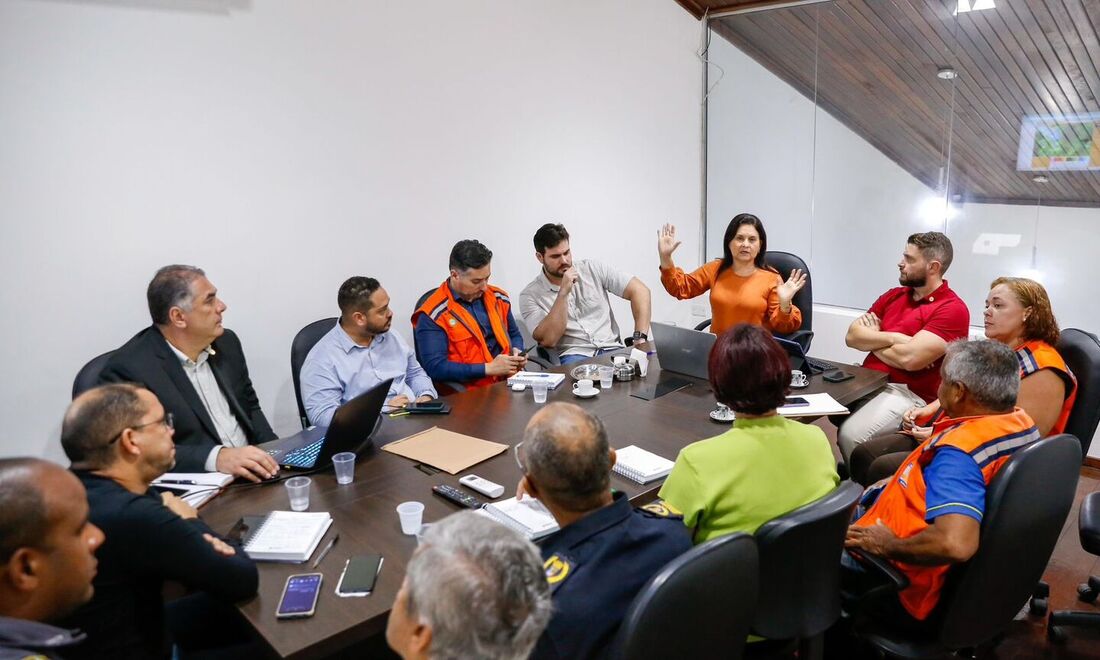 Prefeitura de Igarassu reúne comitê para enfrentar impactos das chuvas