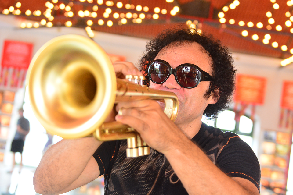 Maestro Forró da Orquestra Popular da Bomba do Hemetério