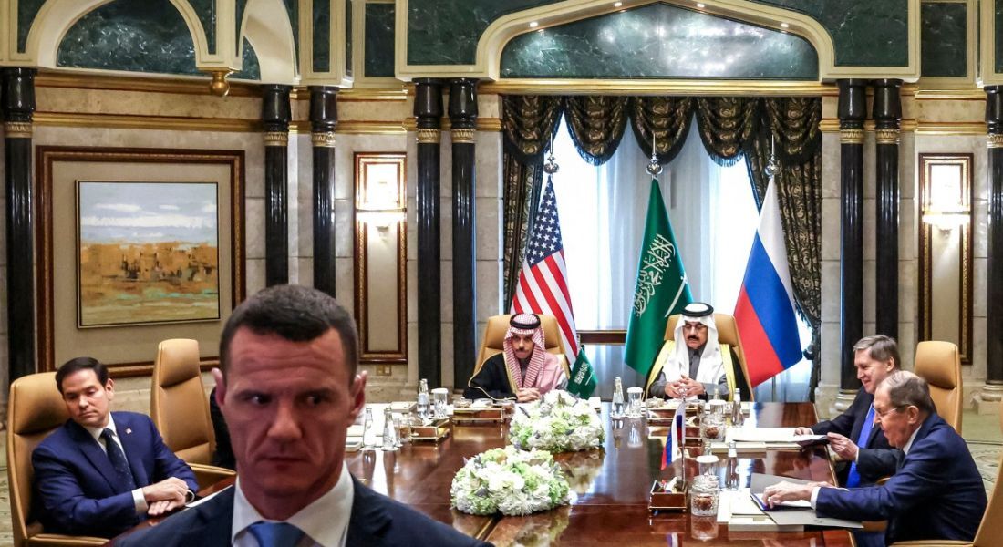 Reunião na Arábia Saudita entre representantes dos EUA e da Rússia sobre a guerra na Ucrânia