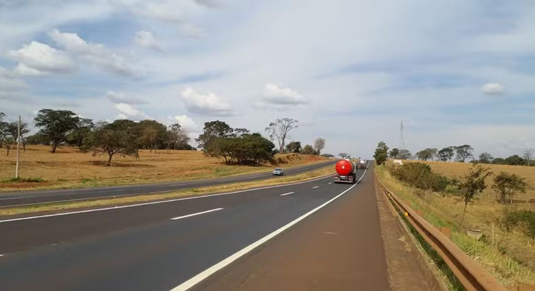 Trecho da BR-364 que foi concedido à iniciativa privada: importante corredor de escoamento de grãos