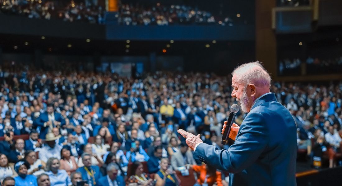 Presidente Lula fala para prefeitos