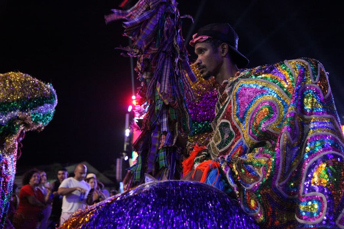 Cortejos na avenida Rio Branco