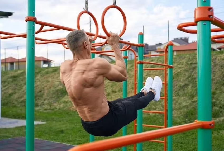 A calistenia apresenta diversos benefícios