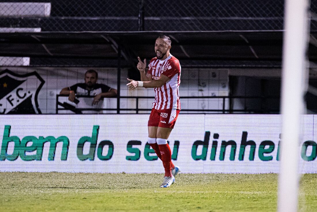 Paulo Sérgio, atacante do Náutico