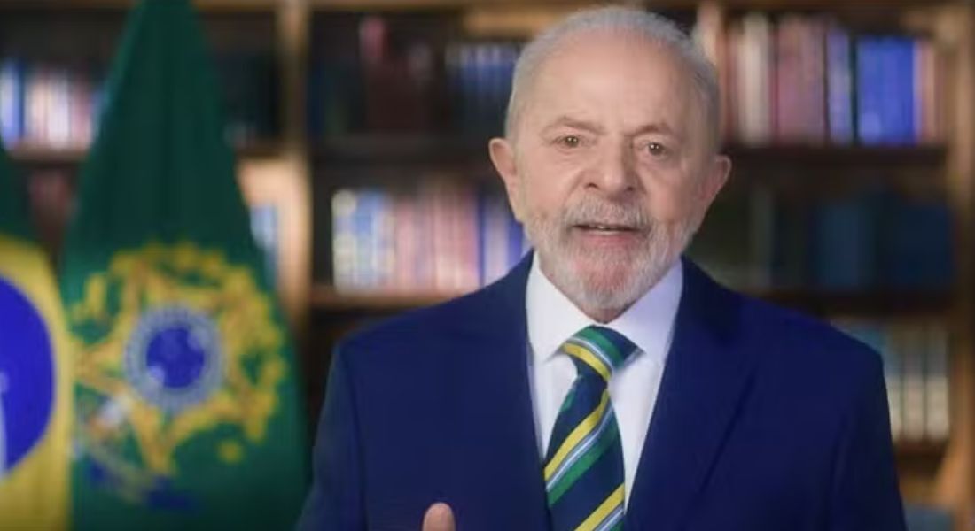 Em pronunciamento, o presidente Lula falou sobre os programas Pé-de-Meia e Farmácia Popular
