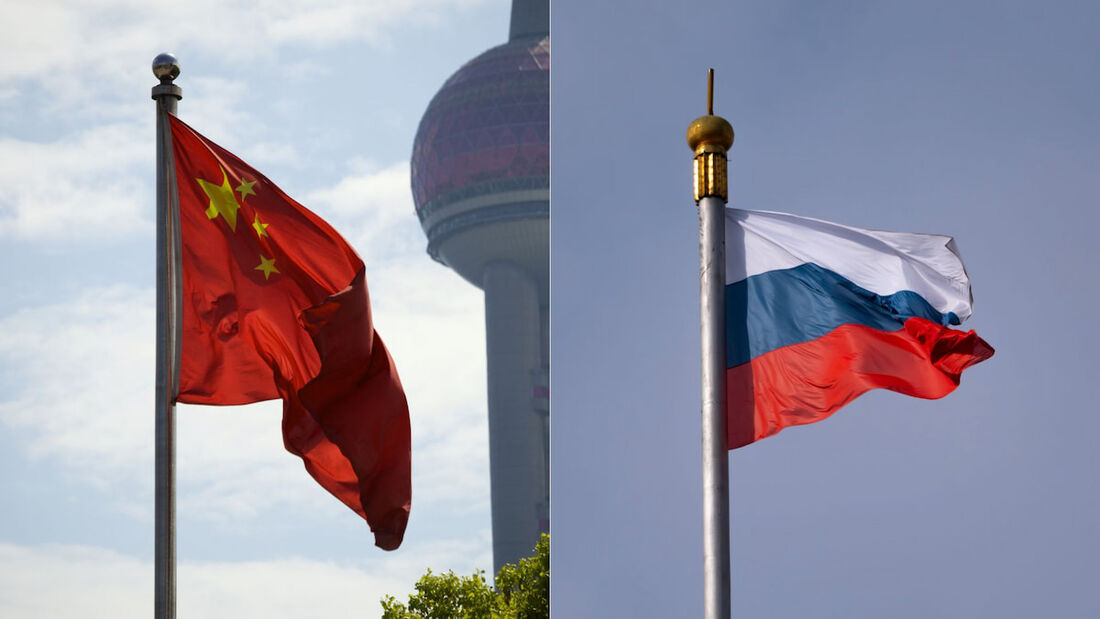 Bandeiras da China e da Rússia