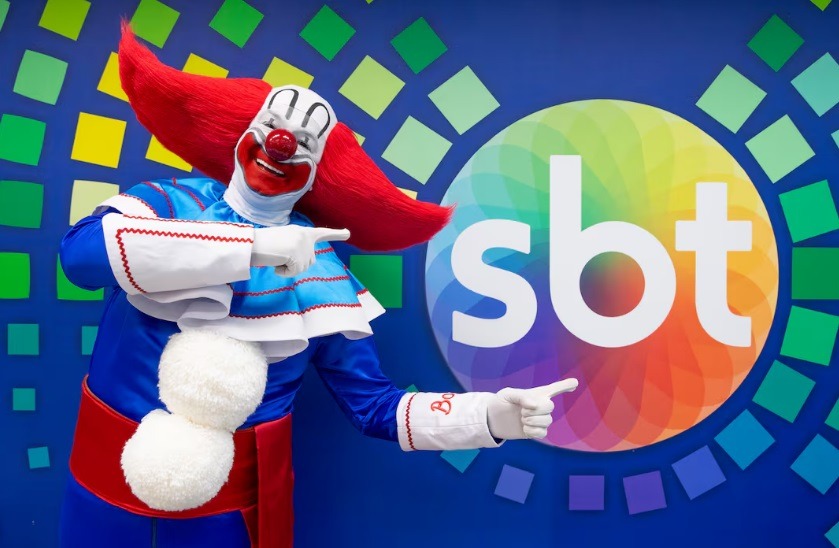 A estreia do Bozo no Brasil, que ocorreu no ano de 1980 na TVS, completa 45 anos