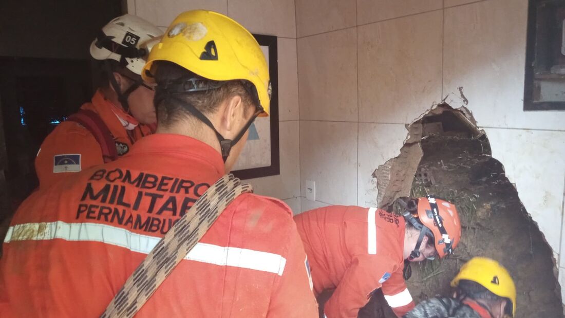 Resgates foram realizados em diversos municípios da RMR