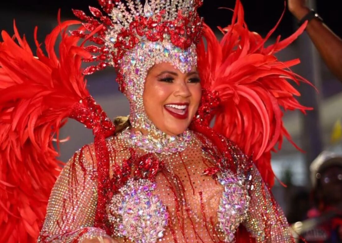 Farlin Ferrattry, mãe de Lexa, anunciou que não desfilará como rainha de bateria