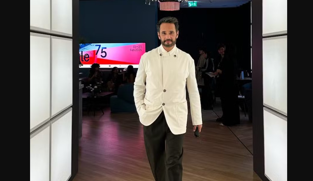 Rodrigo Santoro na premiação do Festival de Berlim  Foto: Divulgação