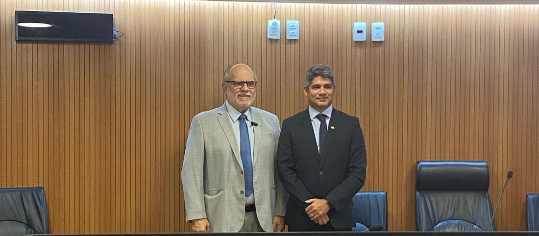 Deputado estadual Renato Antunes (PL) ao lado do deputado estadual Waldemar Borges (PSB)