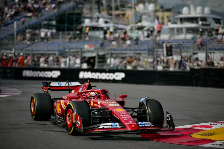 Charles Leclerc conquista a pole position no GP de Mônaco 