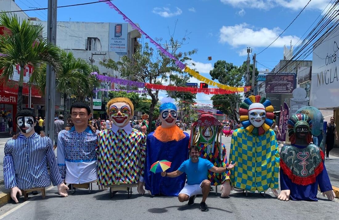 Bonecos Gigantes são marca do Carnaval de Pernambuco