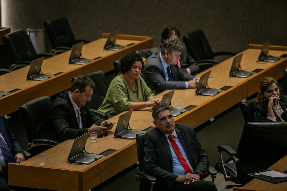 Deputada estadual Dani Portela (PSOL) votou contra a criação da Frente Parlamentar